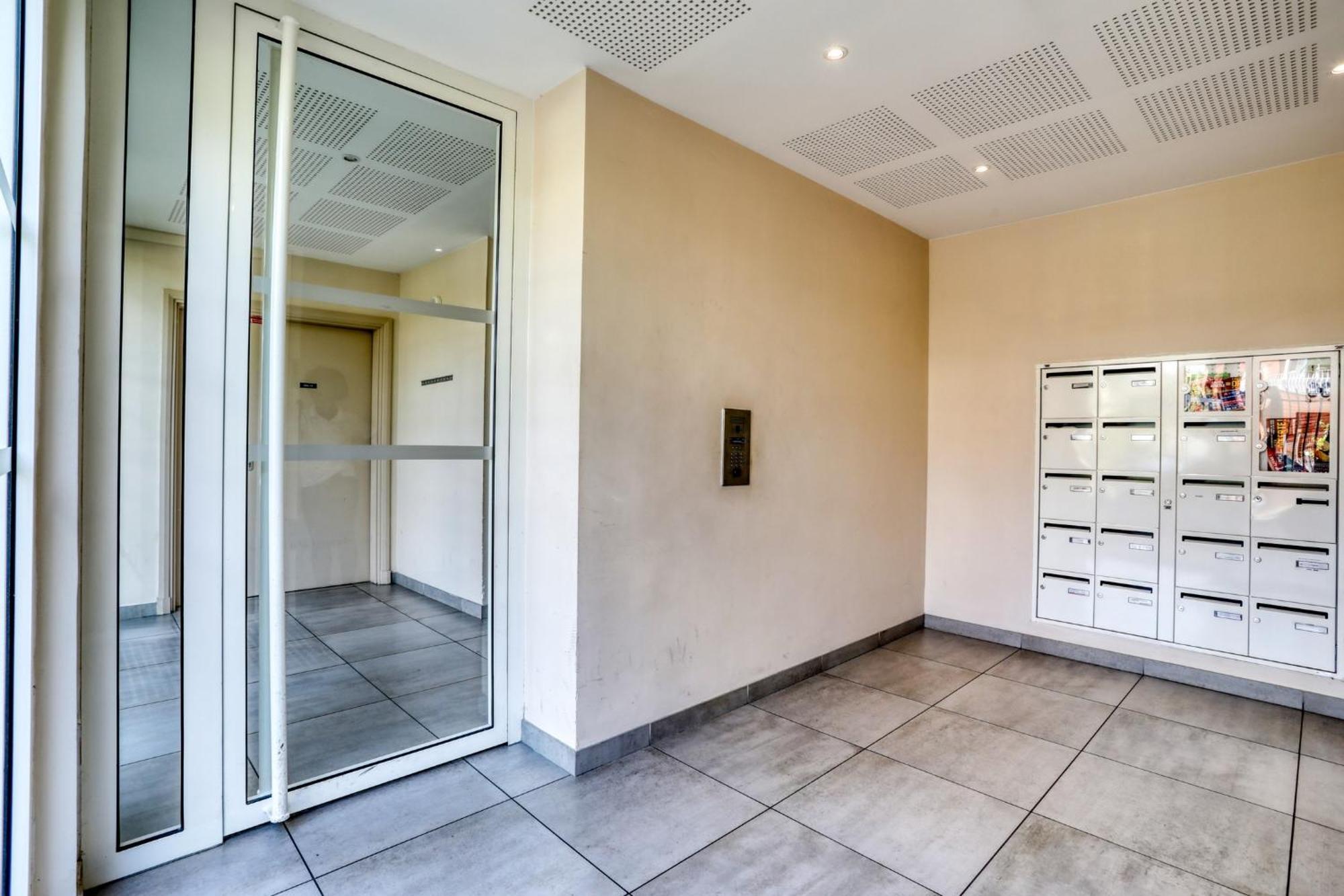 "Le Serenity ", Appartement Spacieux ,Balcon, Parking Prive Gratuit, Netflix, Proche Cdg Et Stade De France Стен Экстерьер фото